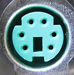 PS2 connector close up PNr°0054a.jpg